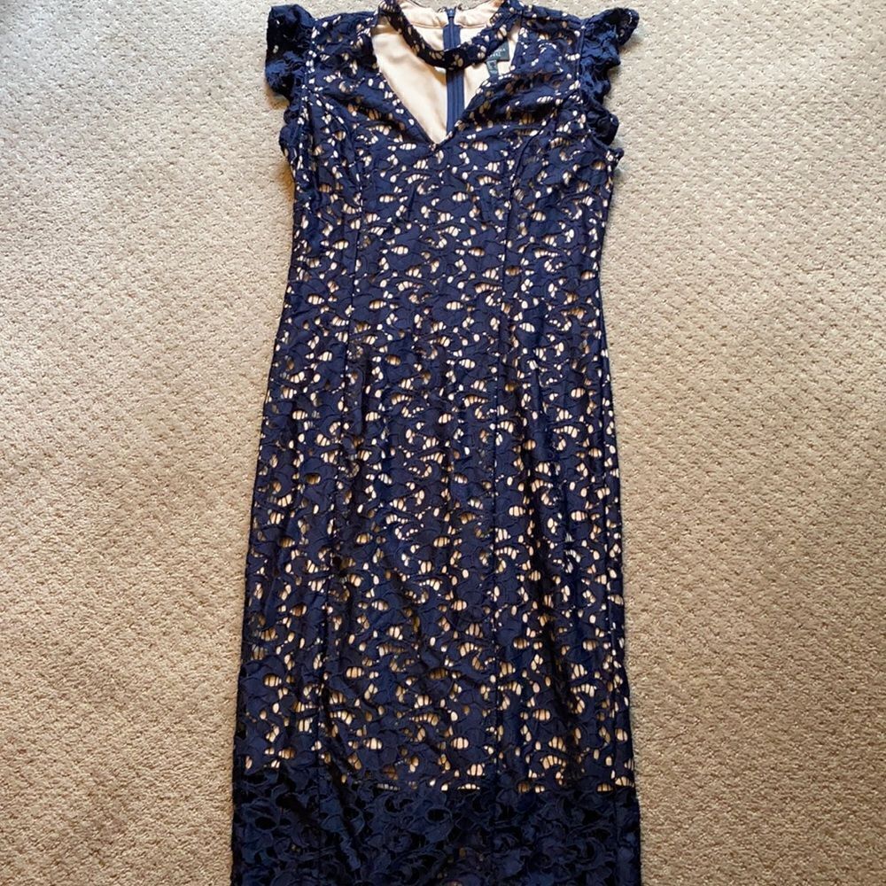 Adrianna Papell Navy Lace Midi Dress – Size 4 – Elegant Classic